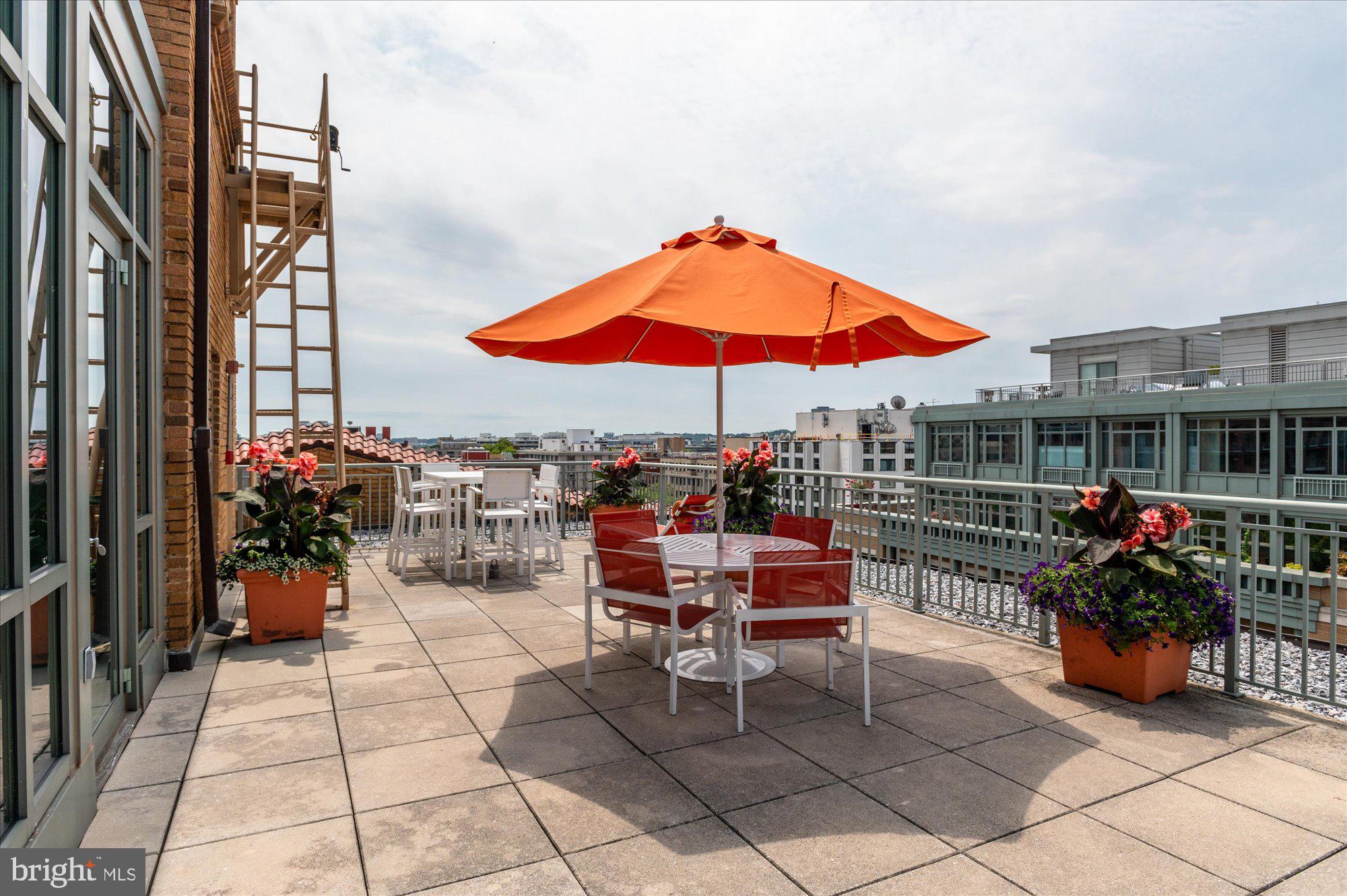 2425 L St NW #524