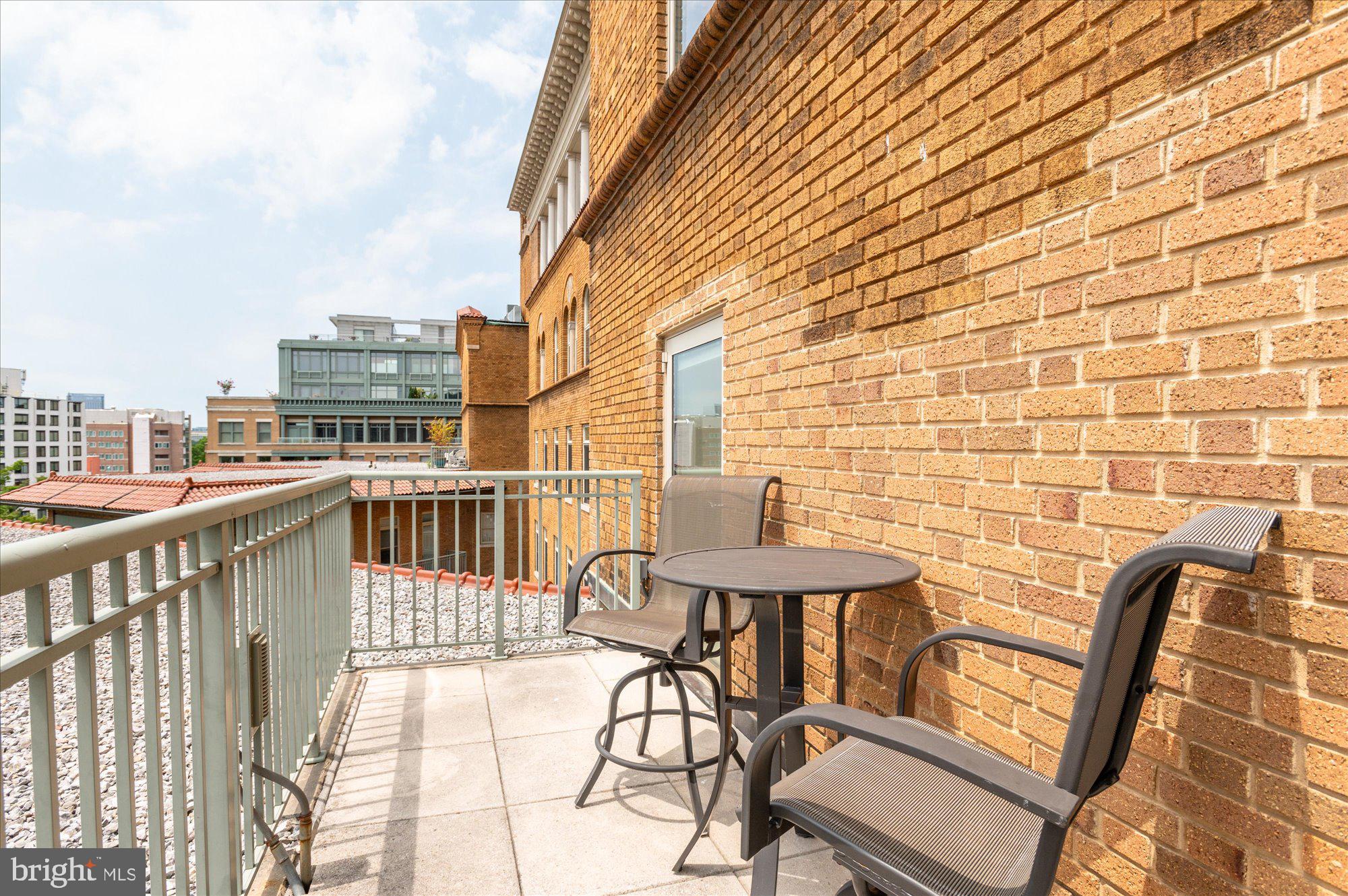 2425 L St NW #524