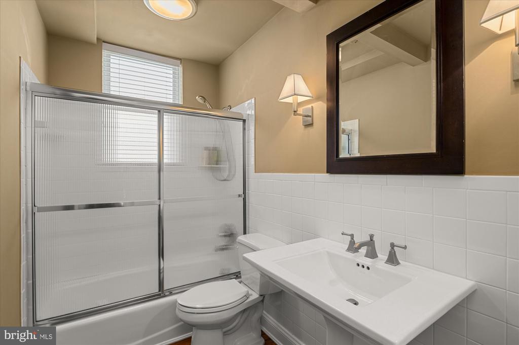 1755 Willard St NW #3