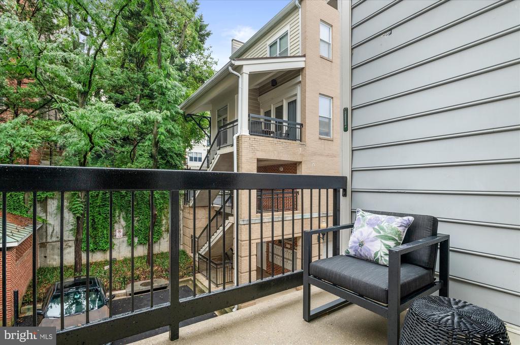 2413-1/2 20th St NW #3