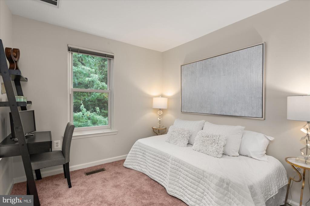 2413-1/2 20th St NW #3