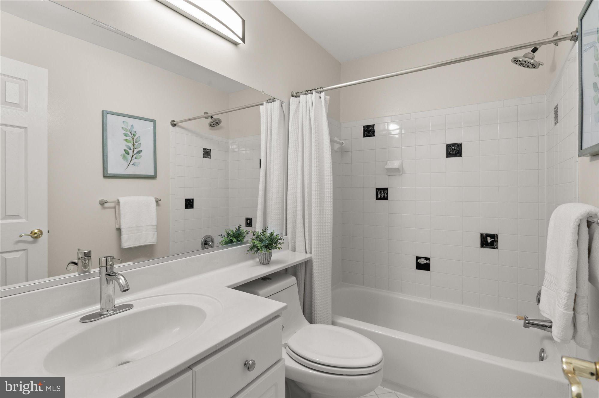 2413-1/2 20th St NW #3