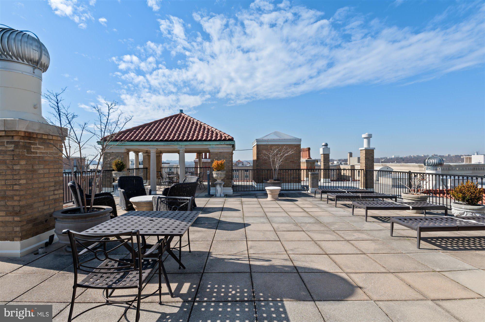 1901 Wyoming Ave NW #77