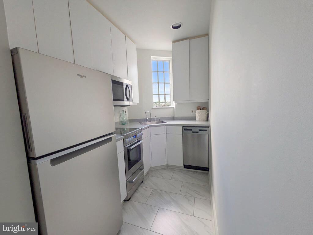 1901 Wyoming Ave NW #77