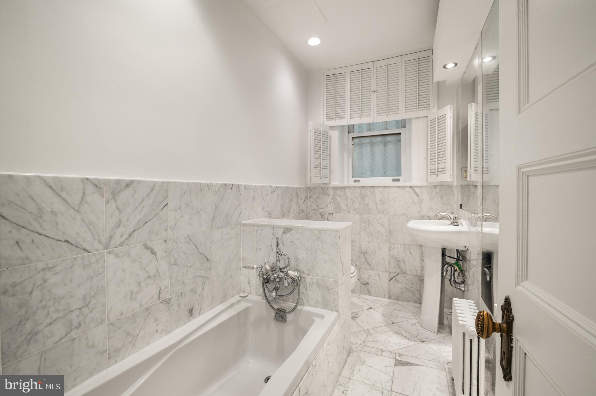 2311 Connecticut Ave NW #102