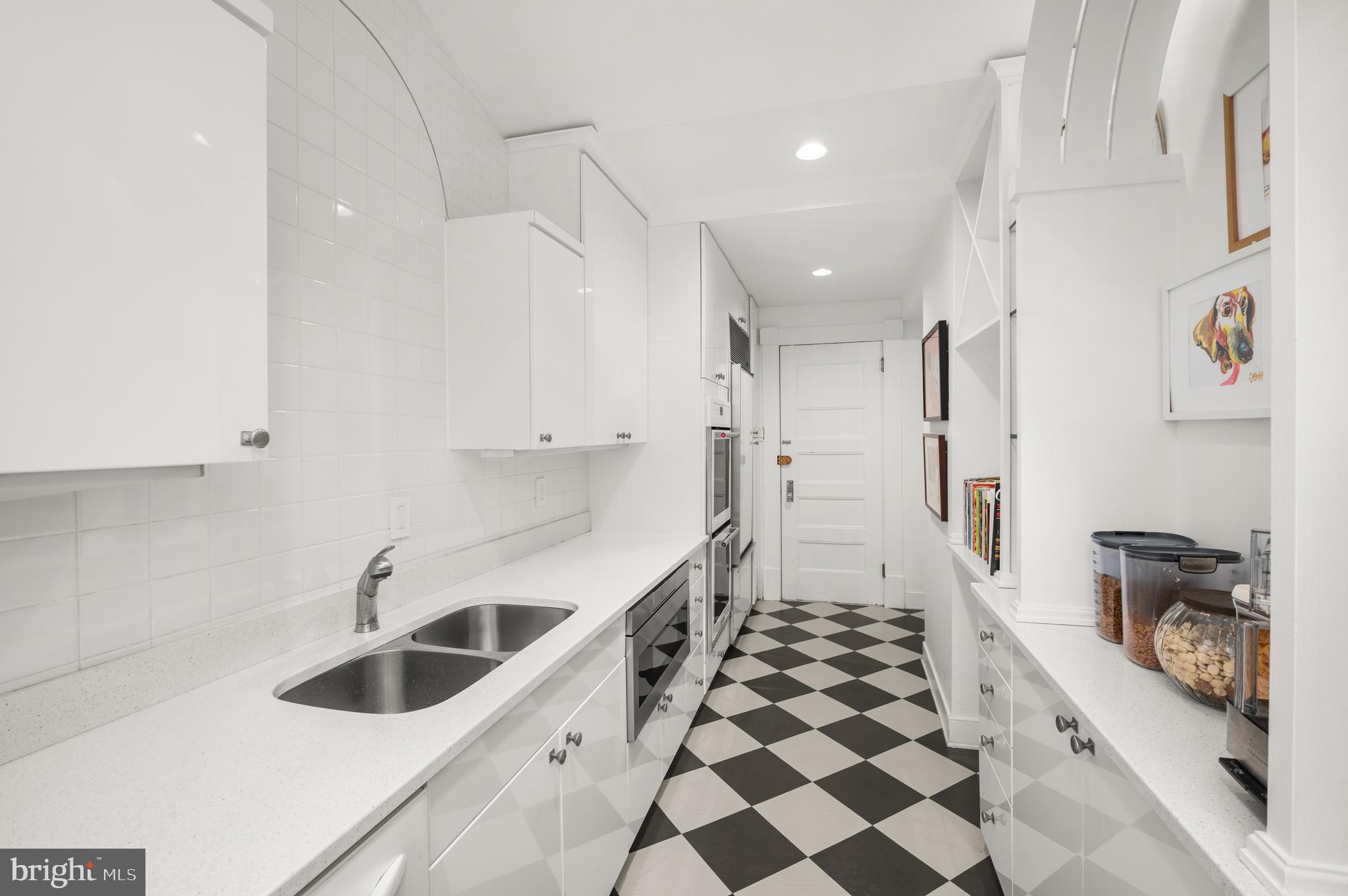 2311 Connecticut Ave NW #102