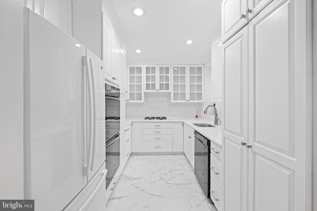 2122 California St NW #355