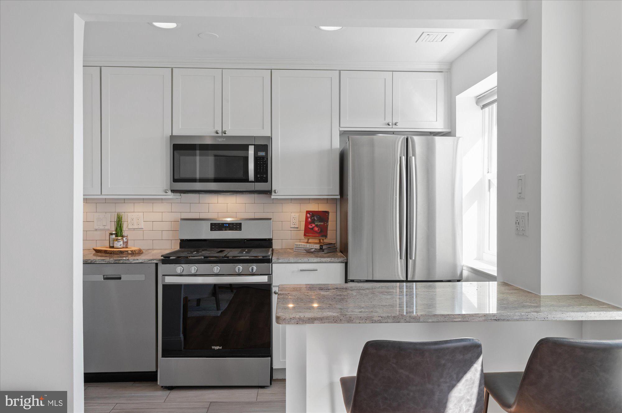 2127 California St NW #803