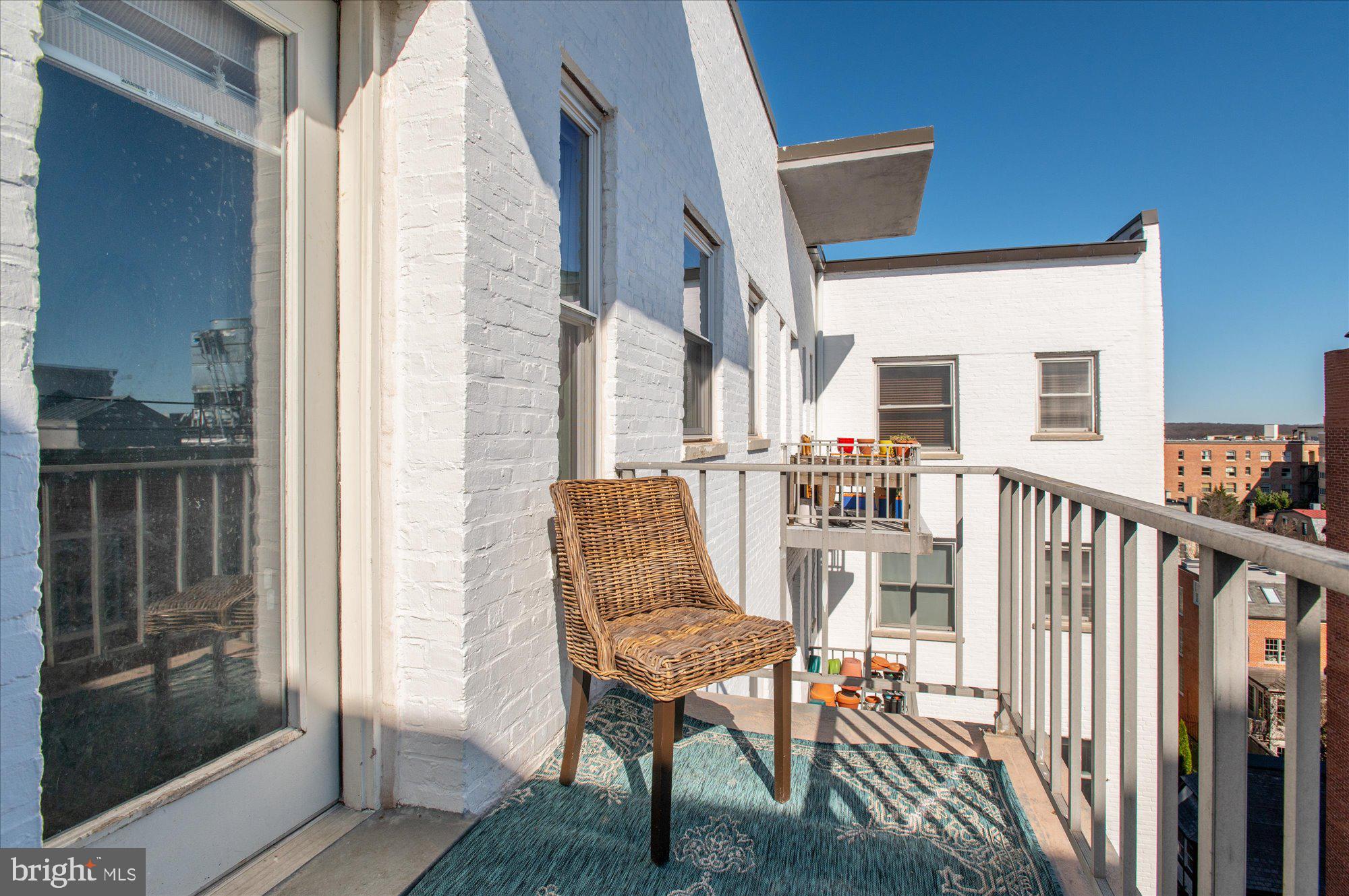 2127 California St NW #803