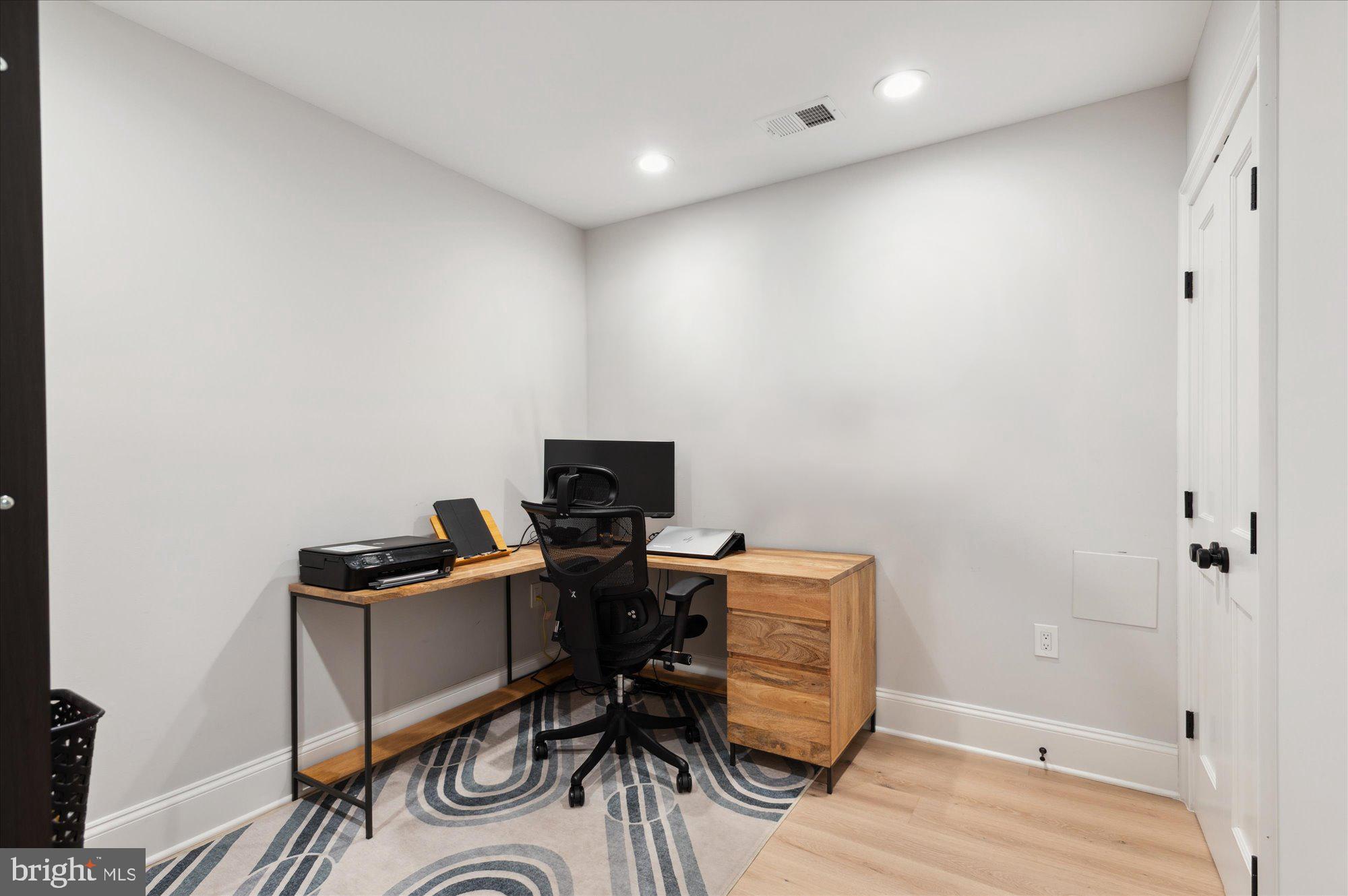 2150 Florida Ave NW #1