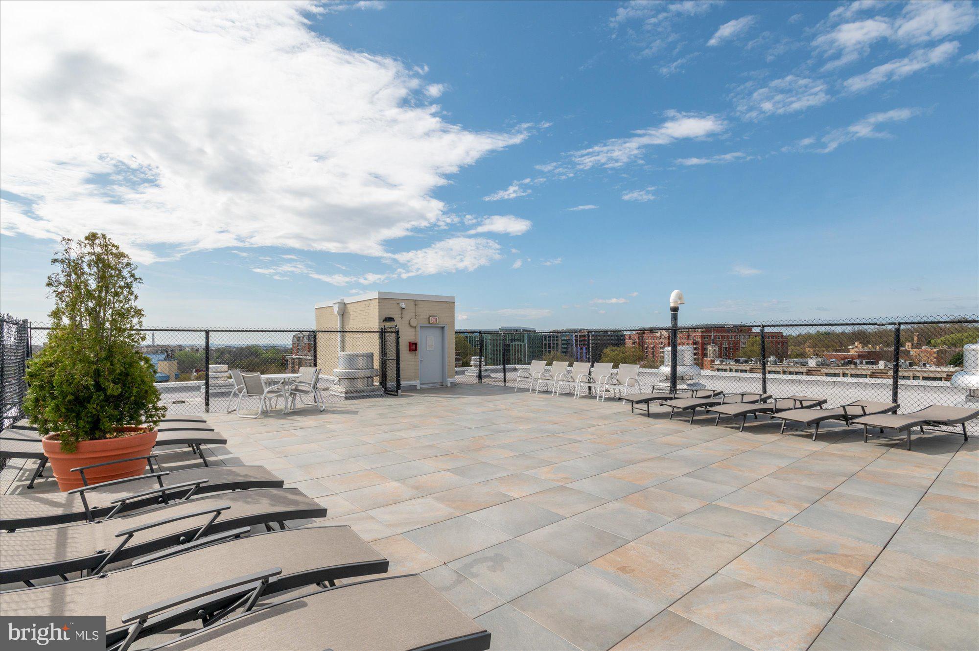 2829 Connecticut Ave NW #304