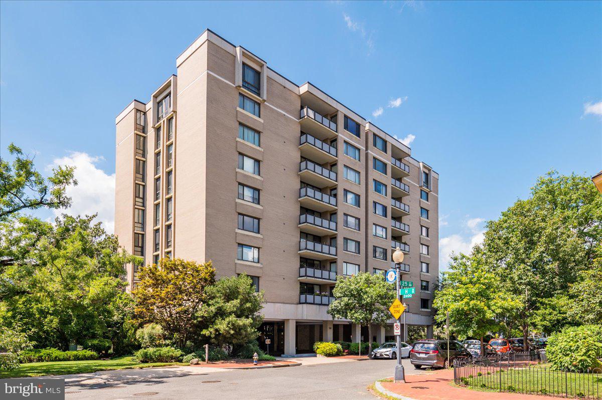 800 25TH ST NW #903