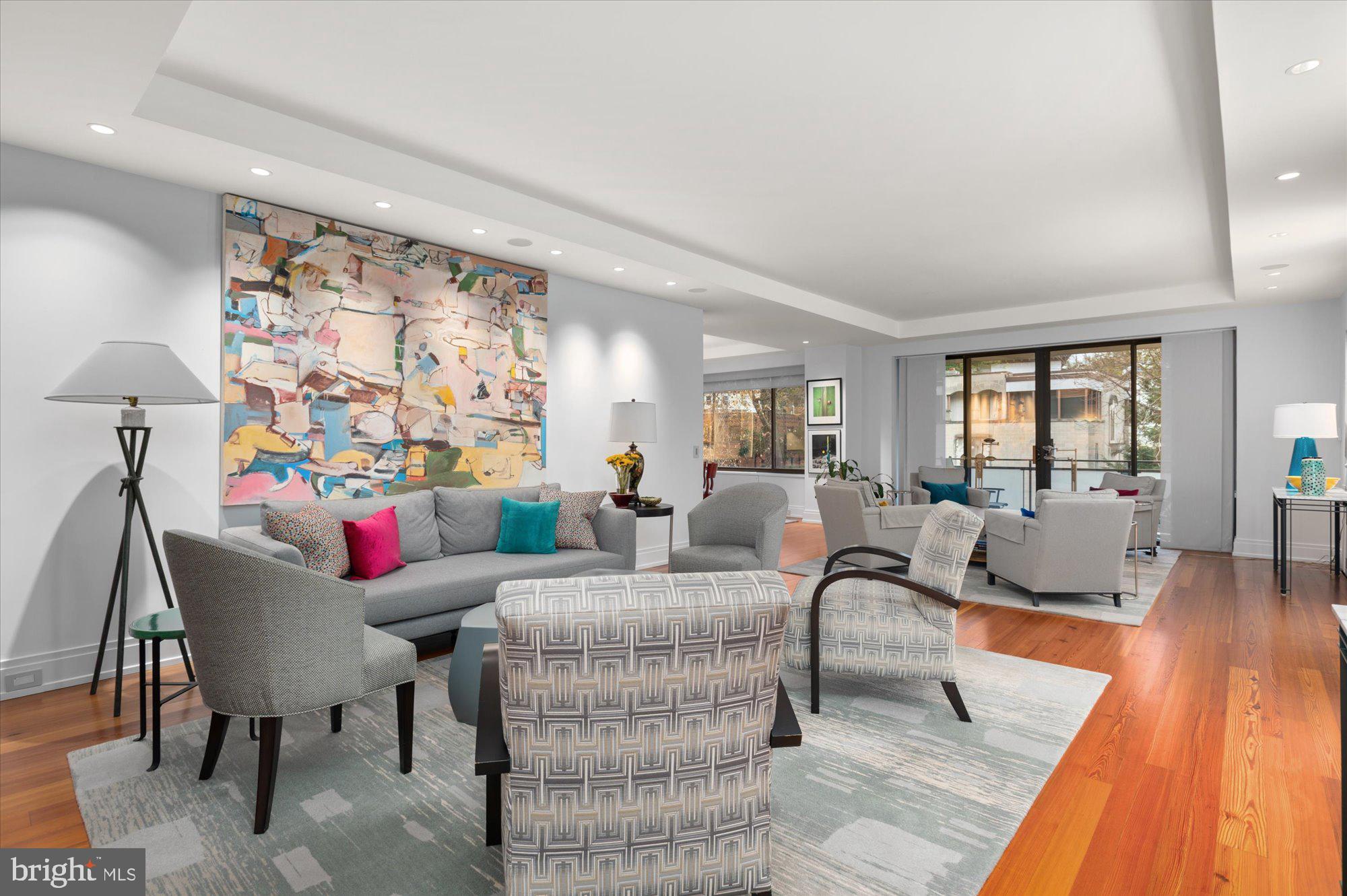 2700 Calvert St NW #315