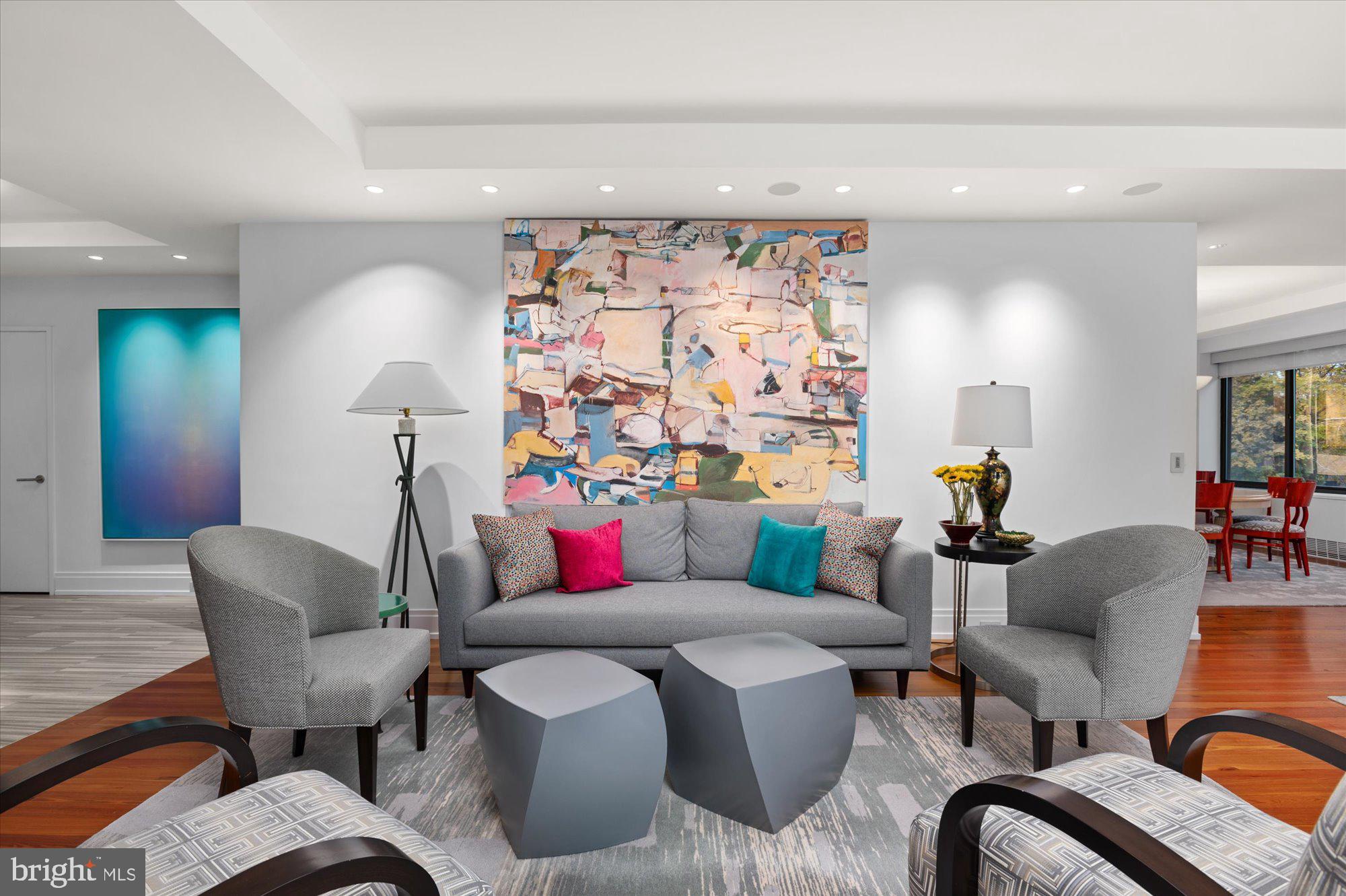 2700 Calvert St NW #315