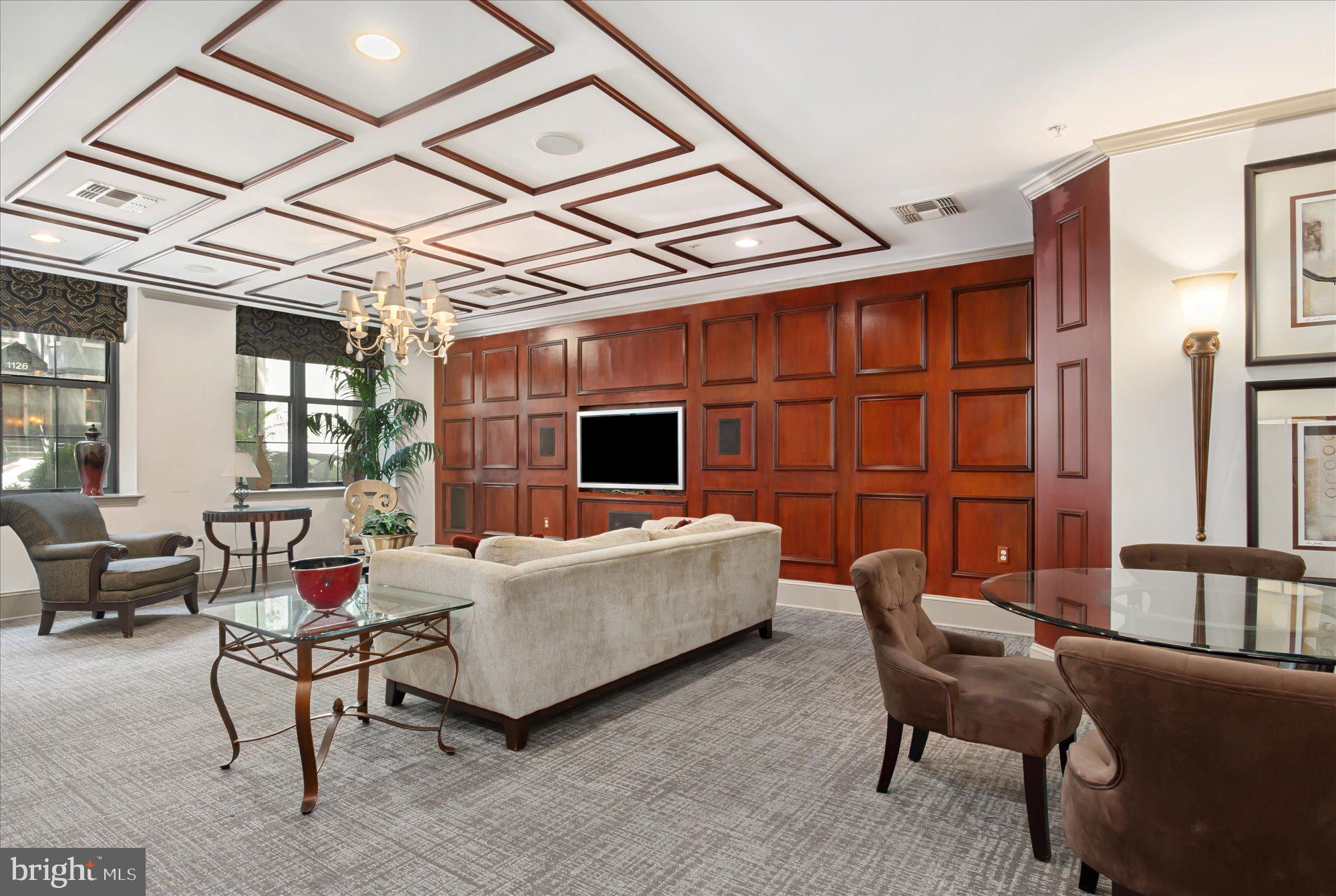 1111 25TH ST NW #714