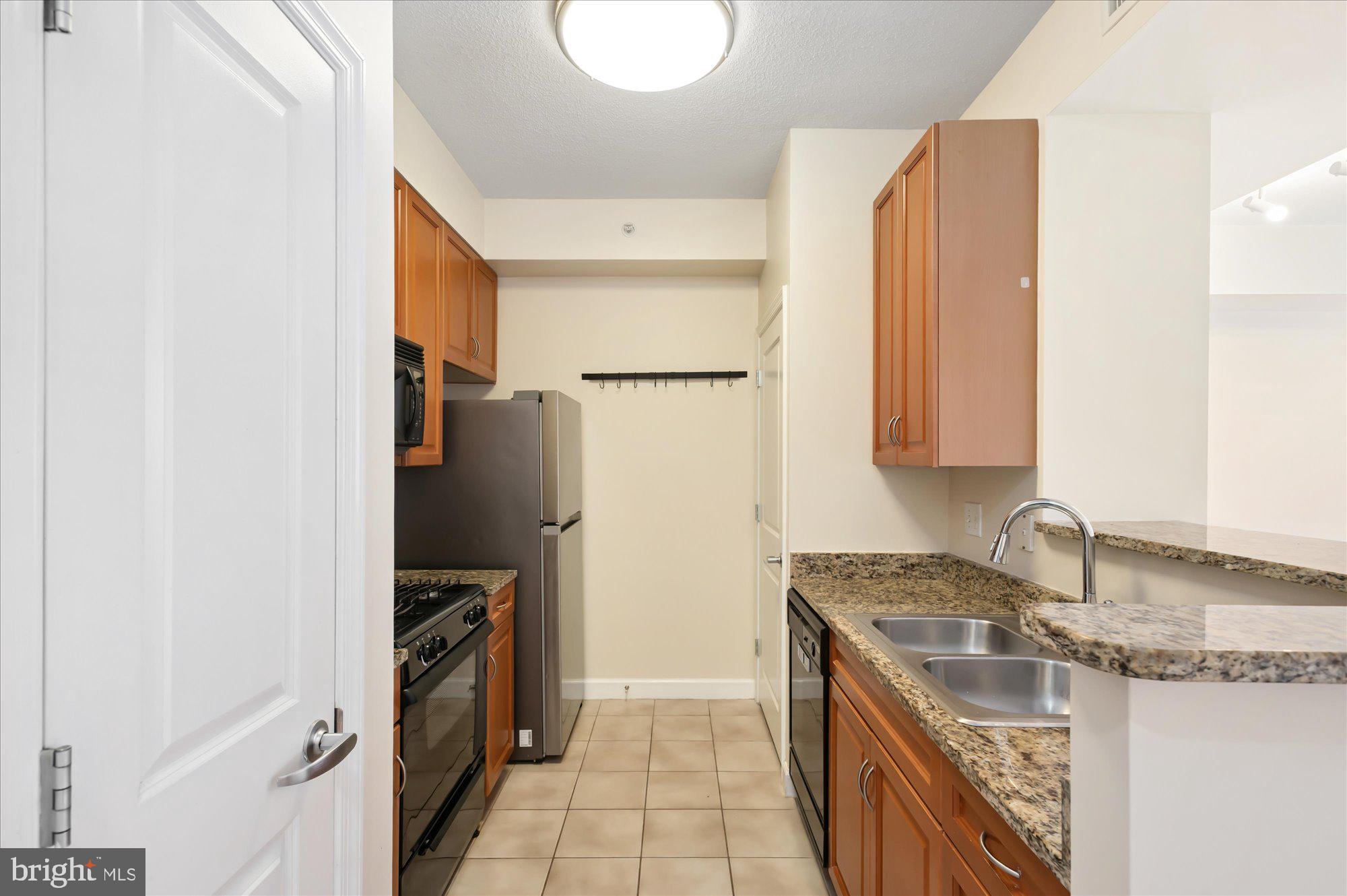 1111 25TH ST NW #714