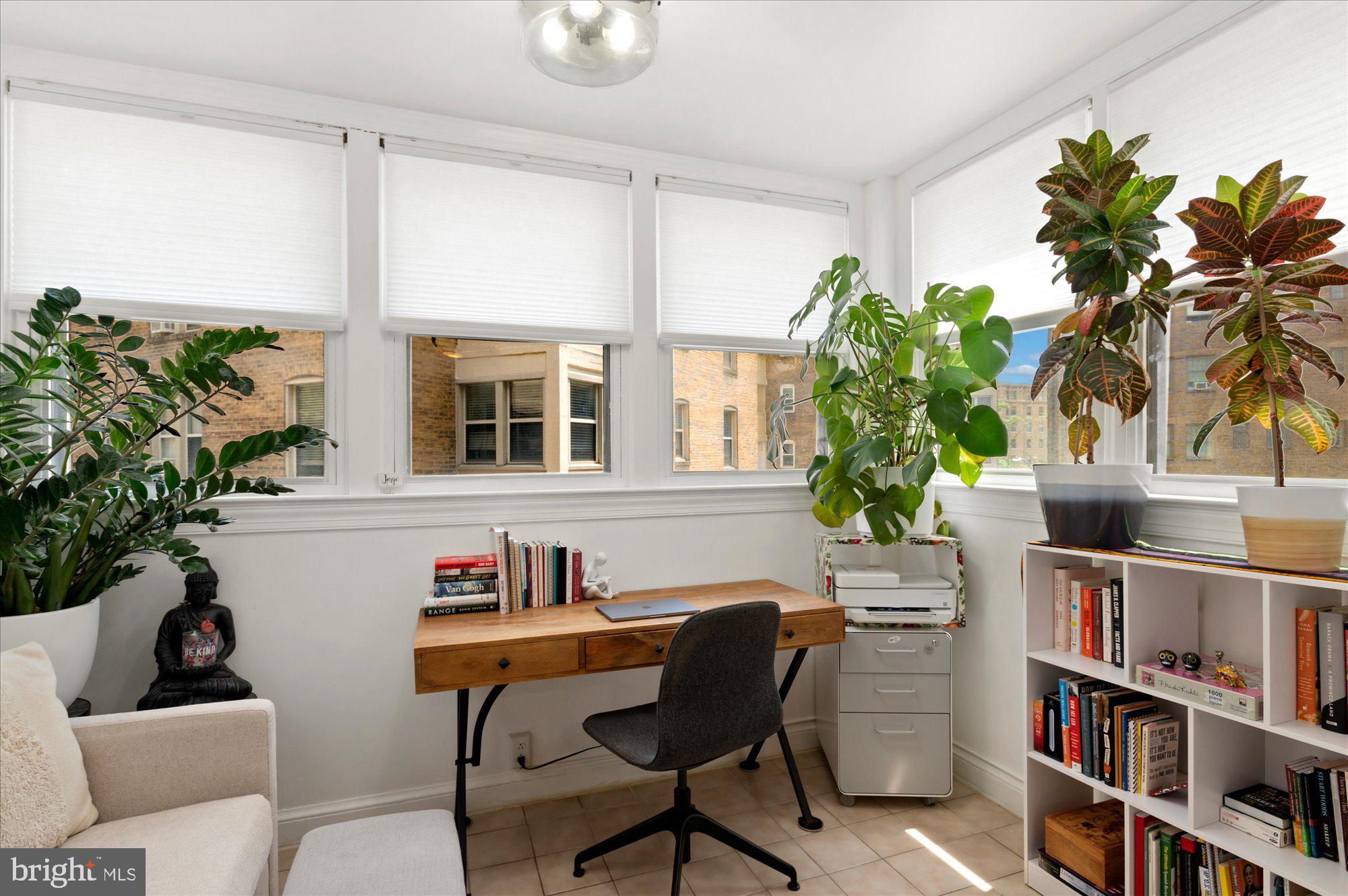 2227 20TH STREET NW 303