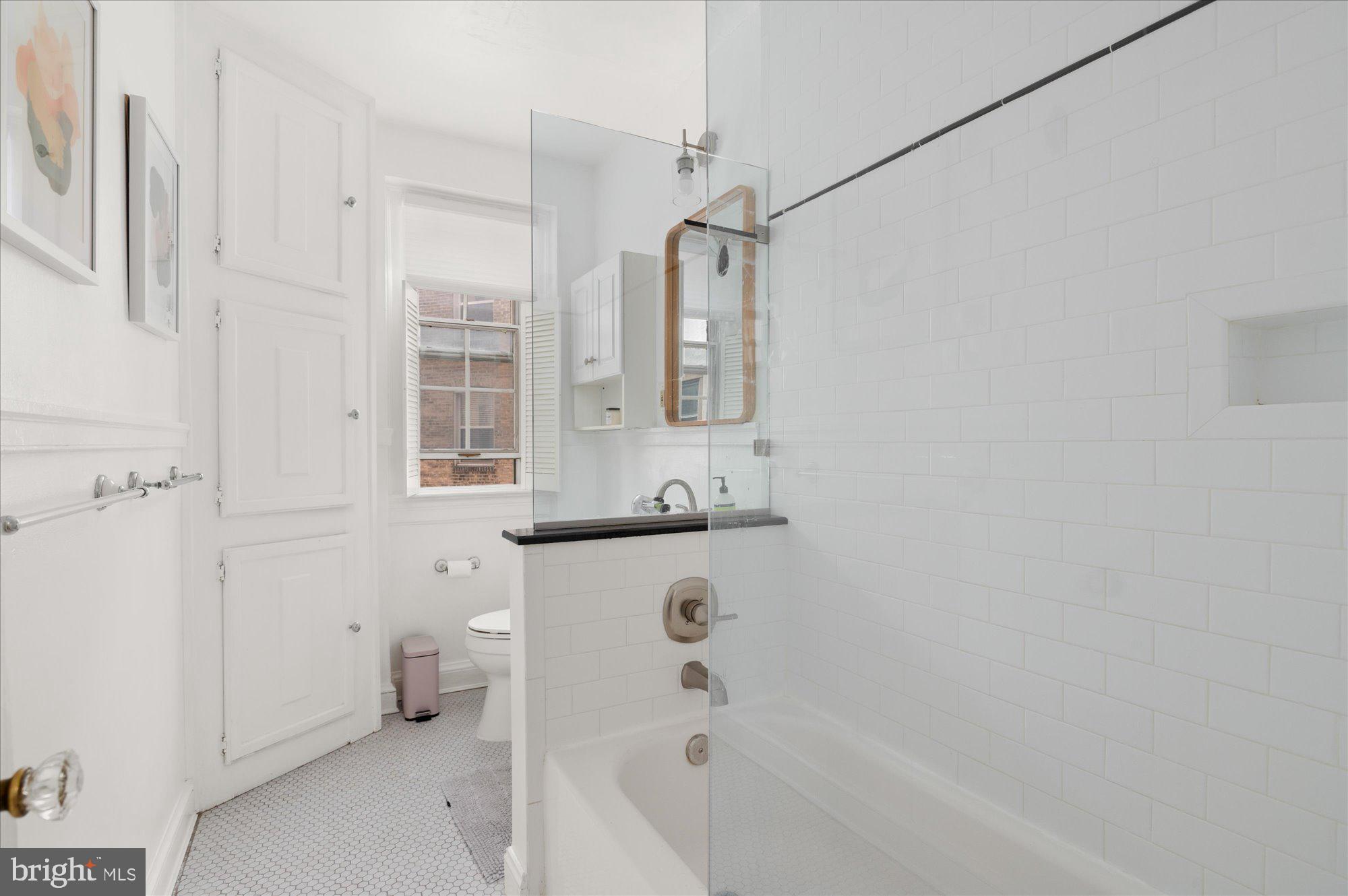 2227 20TH STREET NW 303