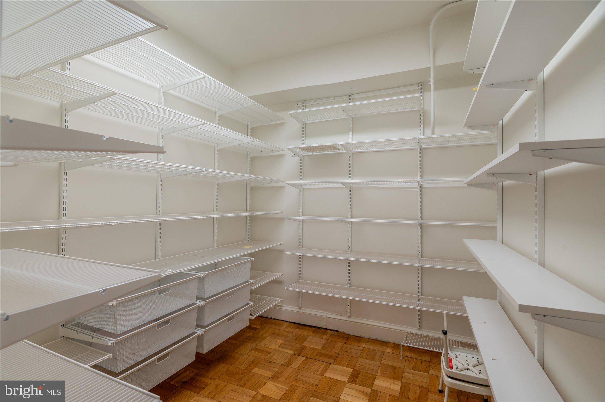 4000 CATHEDRAL AVENUE NW 18-19B