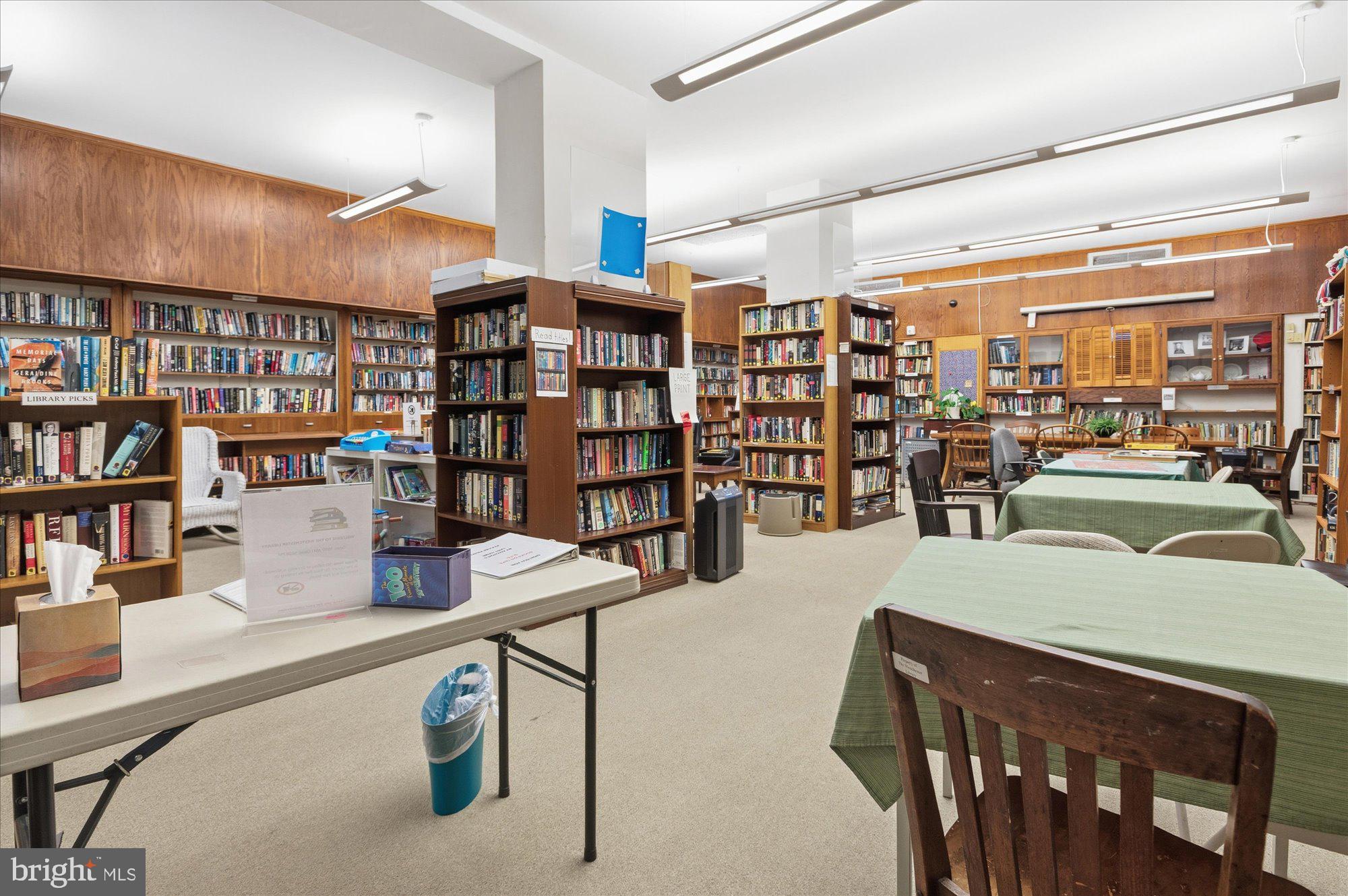 4000 CATHEDRAL AVENUE NW 18-19B