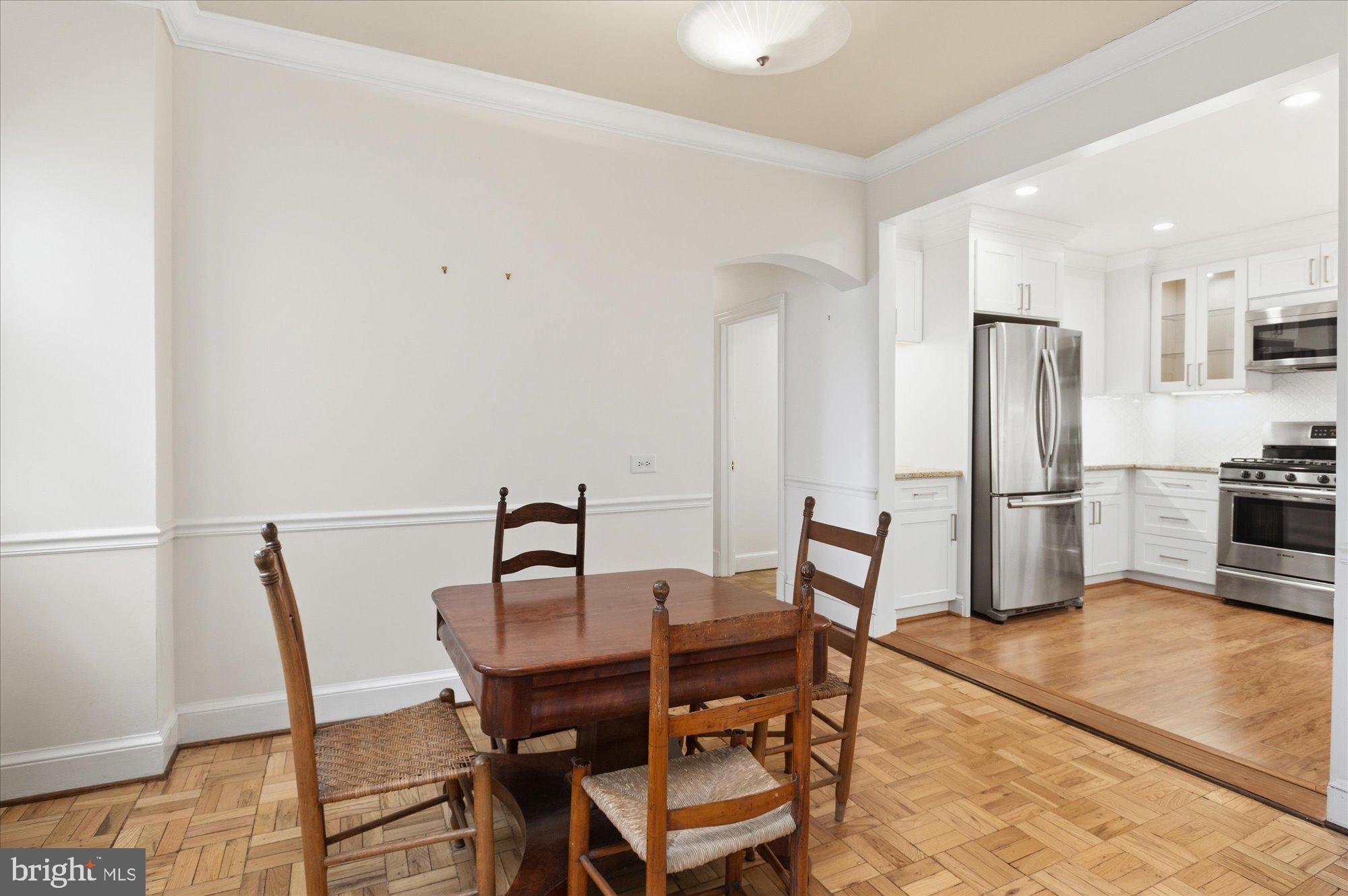 4000 CATHEDRAL AVENUE NW 18-19B