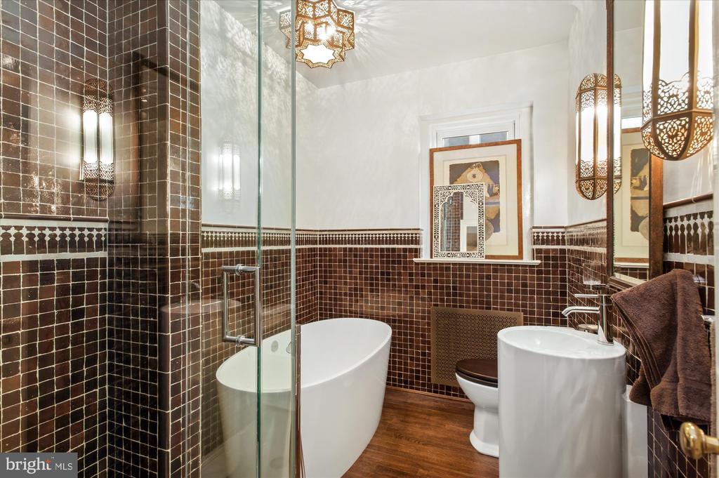 2101 CONNECTICUT AVENUE NW, #36