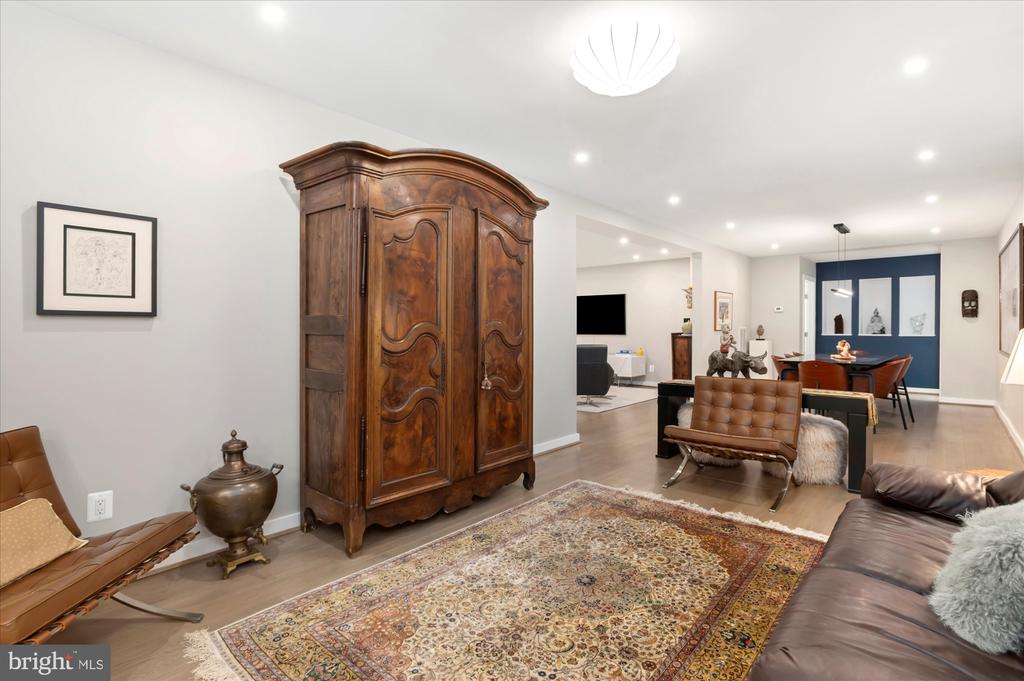 2101 CONNECTICUT AVENUE NW Unit: 22
