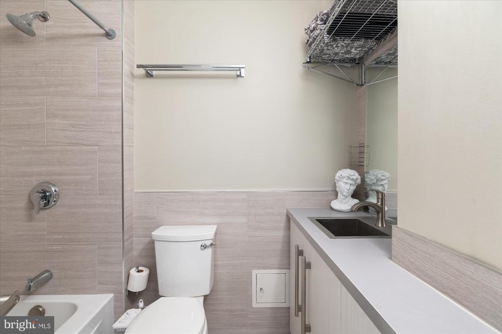 2101 CONNECTICUT AVENUE NW Unit: 22