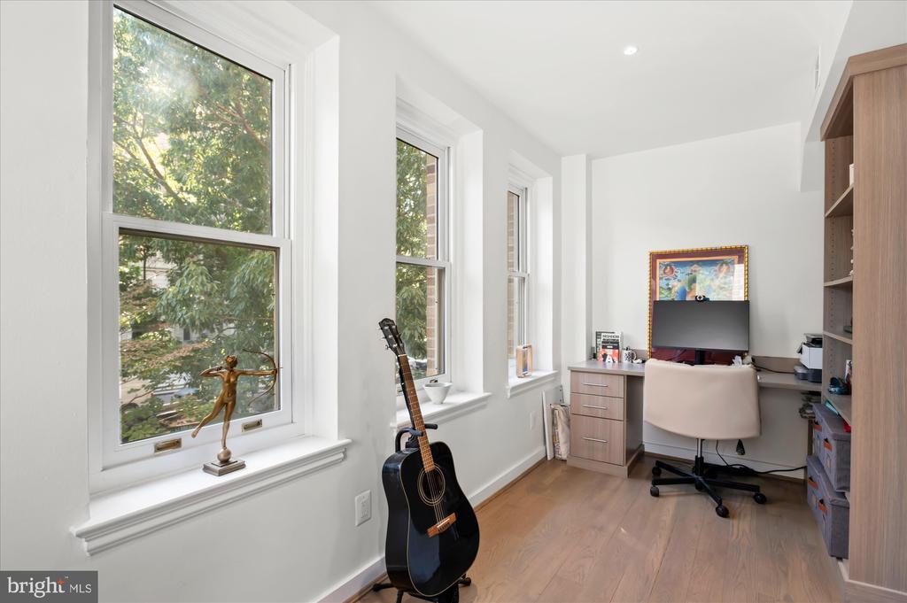 2101 CONNECTICUT AVENUE NW Unit: 22