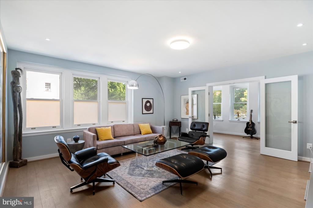 2101 CONNECTICUT AVENUE NW Unit: 22