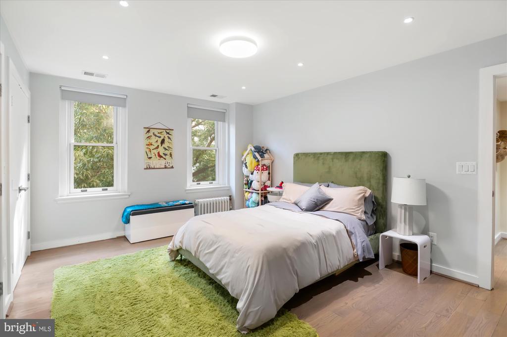 2101 CONNECTICUT AVENUE NW Unit: 22