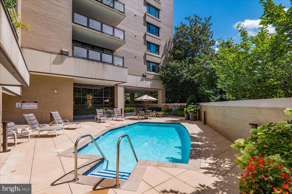 800 25TH STREET NW Unit: 903