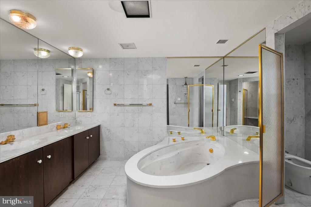 800 25TH STREET NW Unit: 903