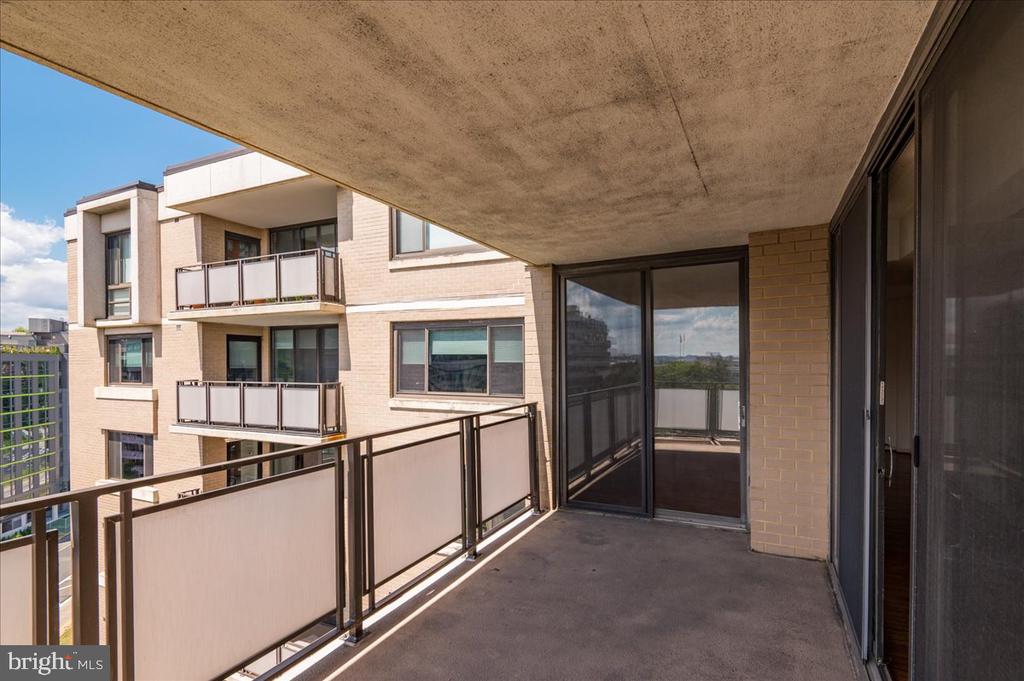 800 25TH STREET NW Unit: 903