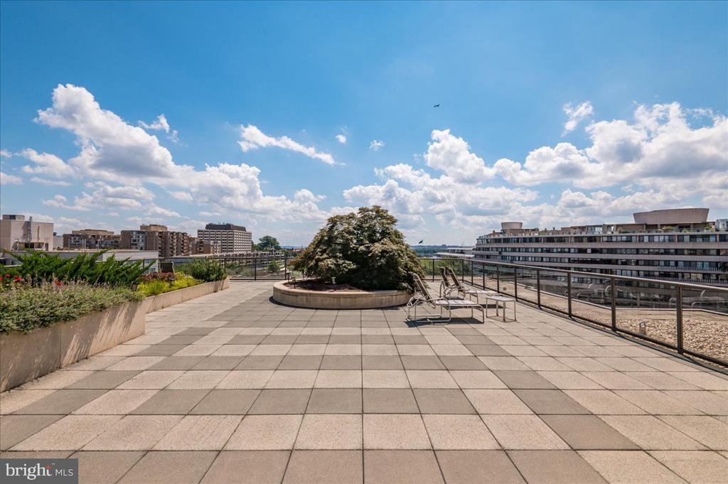 800 25TH STREET NW Unit: 903