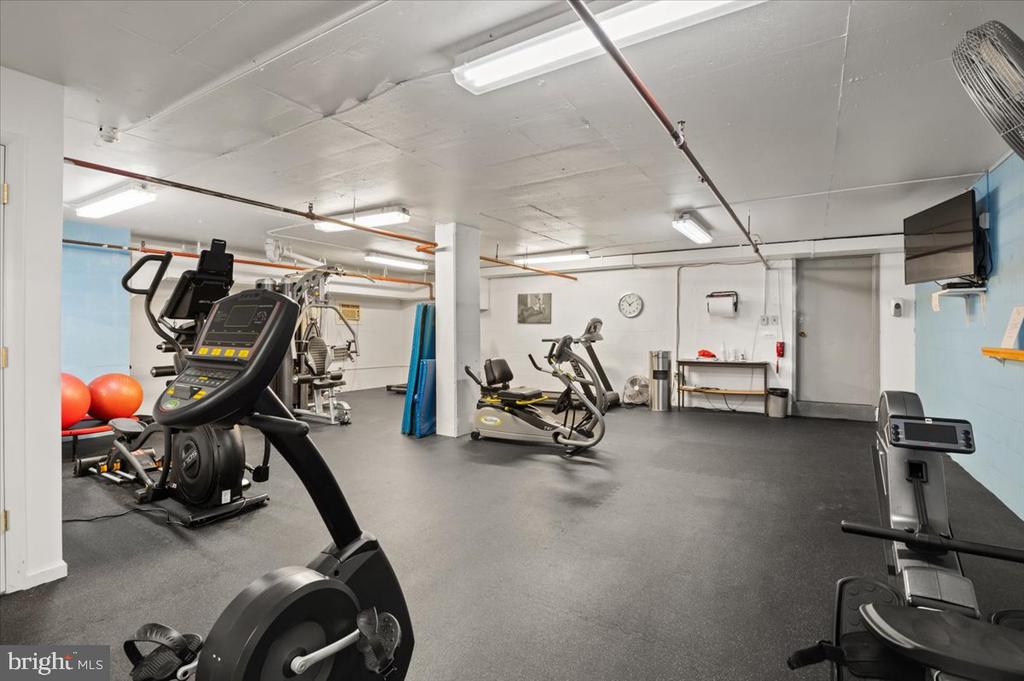 800 25TH STREET NW Unit: 903