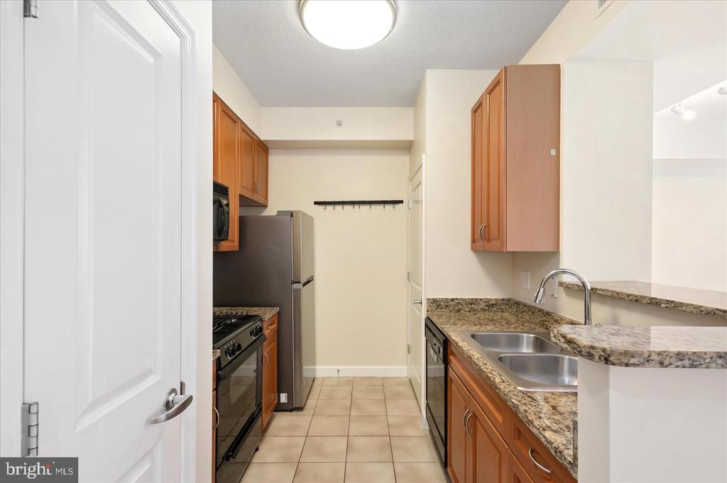 1111 25TH STREET NW Unit: 714