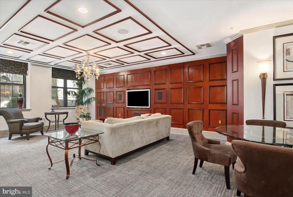 1111 25TH STREET NW Unit: 714