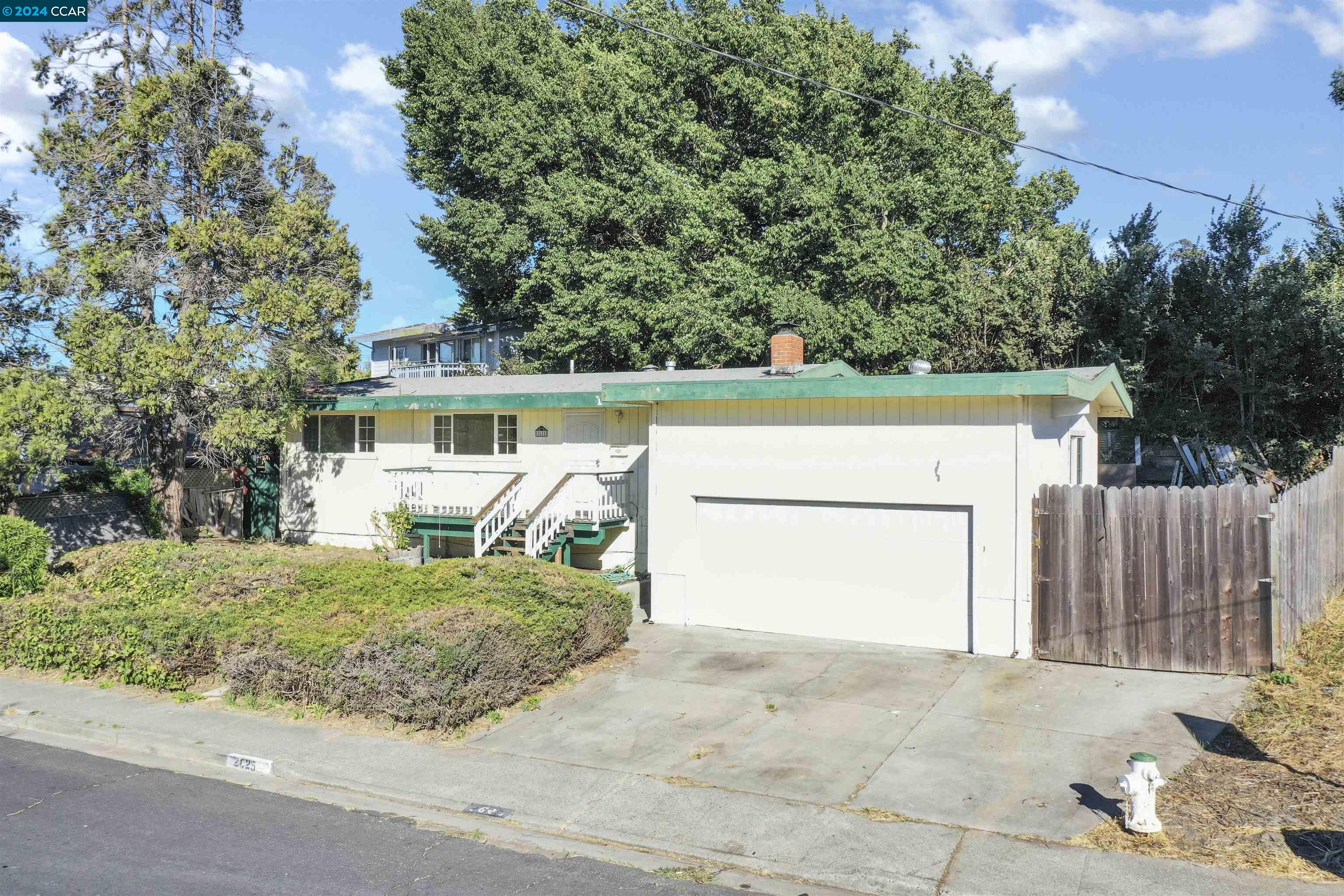 2625 Kavanagh Rd