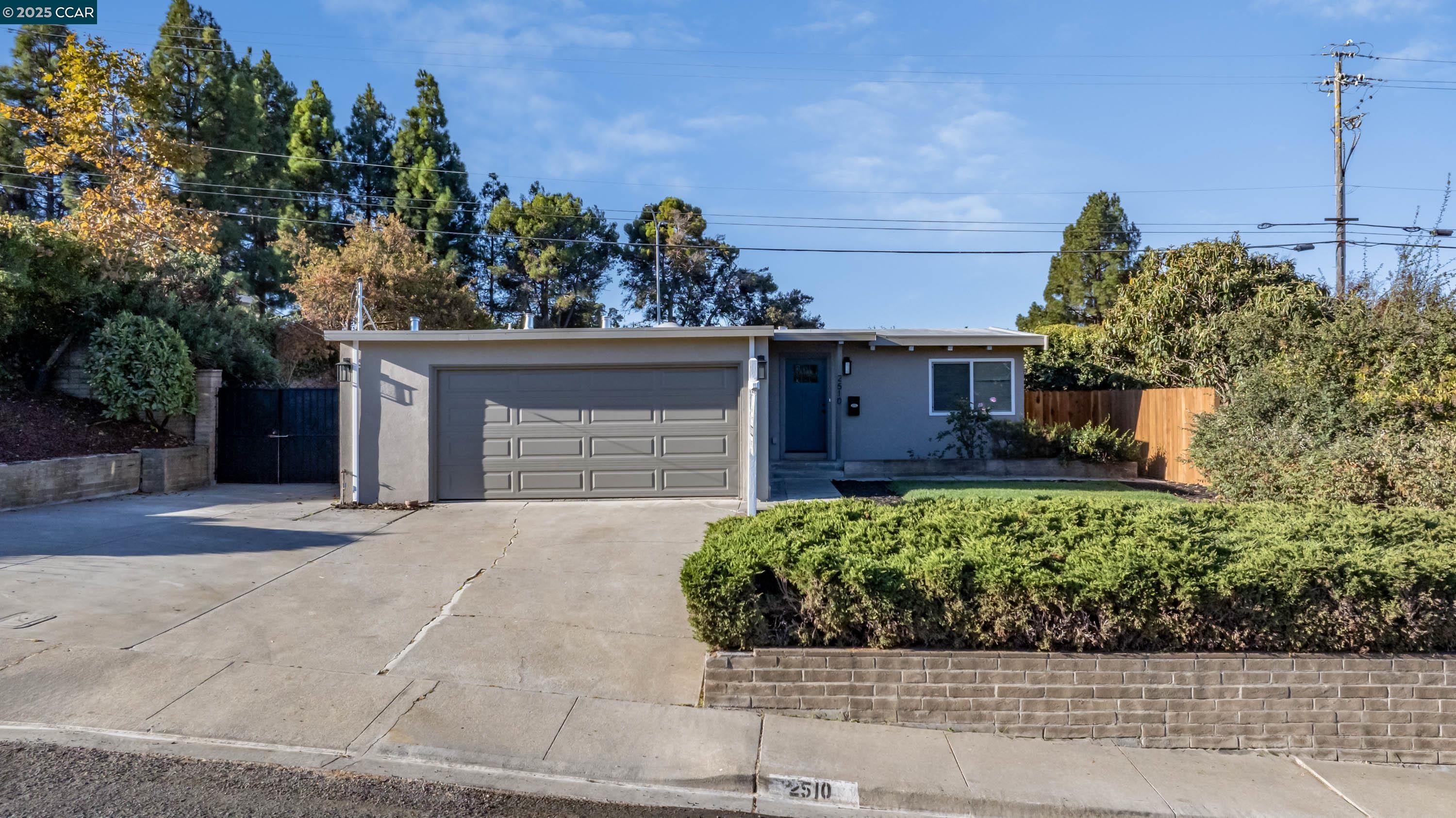 2510 Lynn Dr