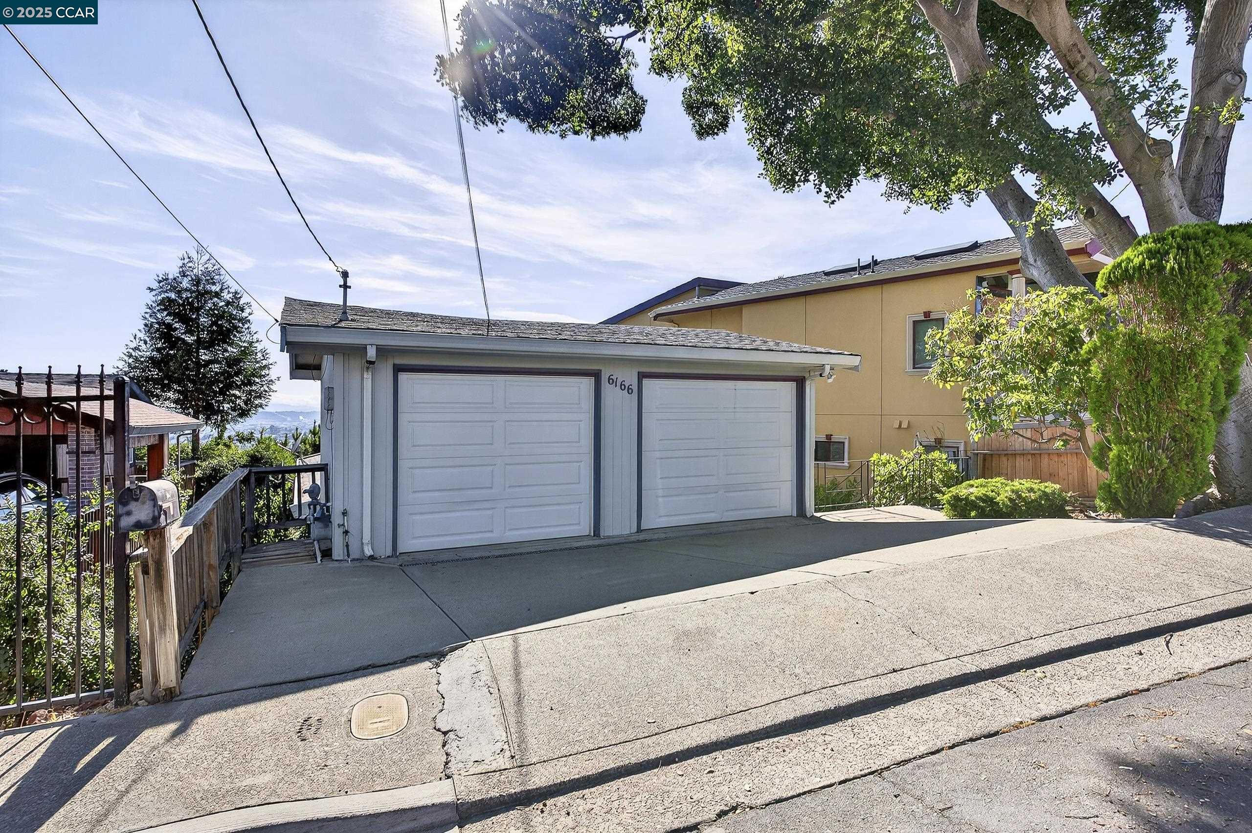 6166 Plymouth Ave