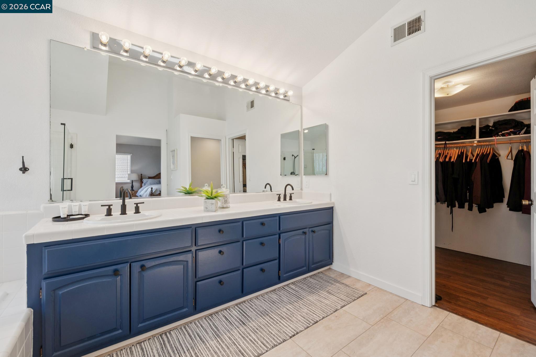 2724 De La Briandais Ct