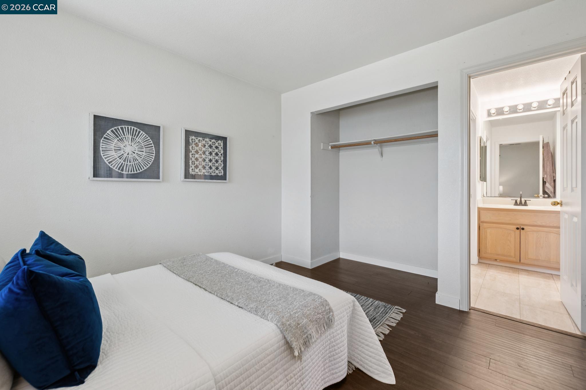2724 De La Briandais Ct