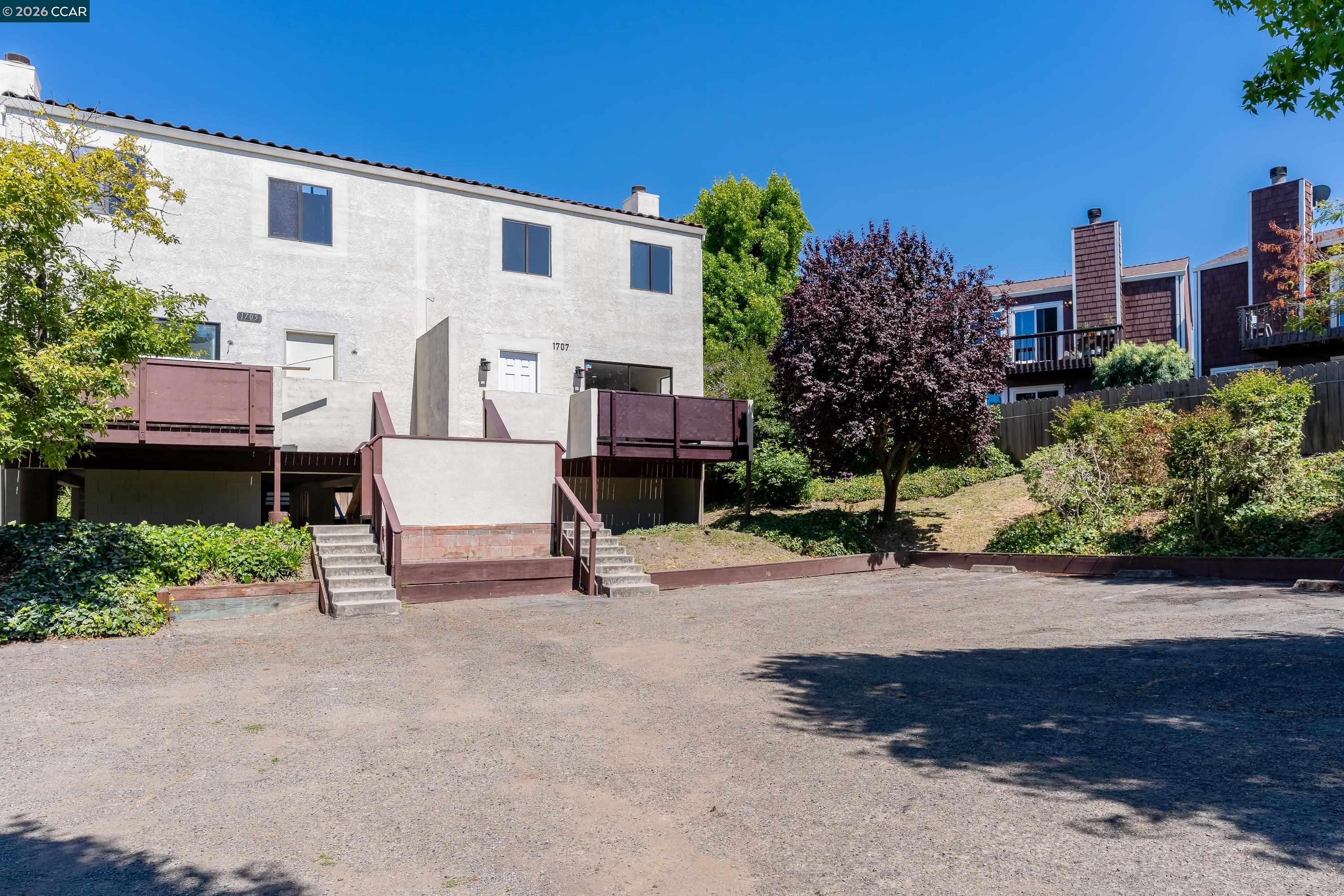 1707 Dalessi Dr