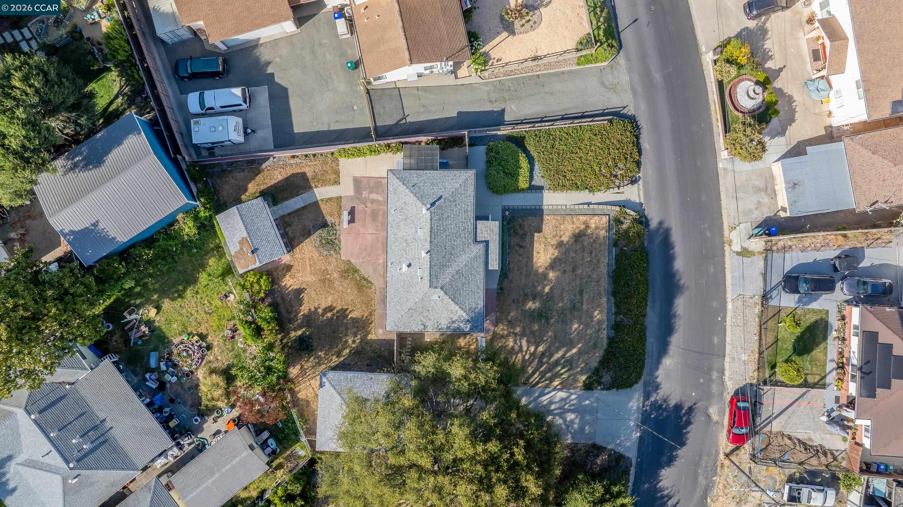 831 Fulton Way