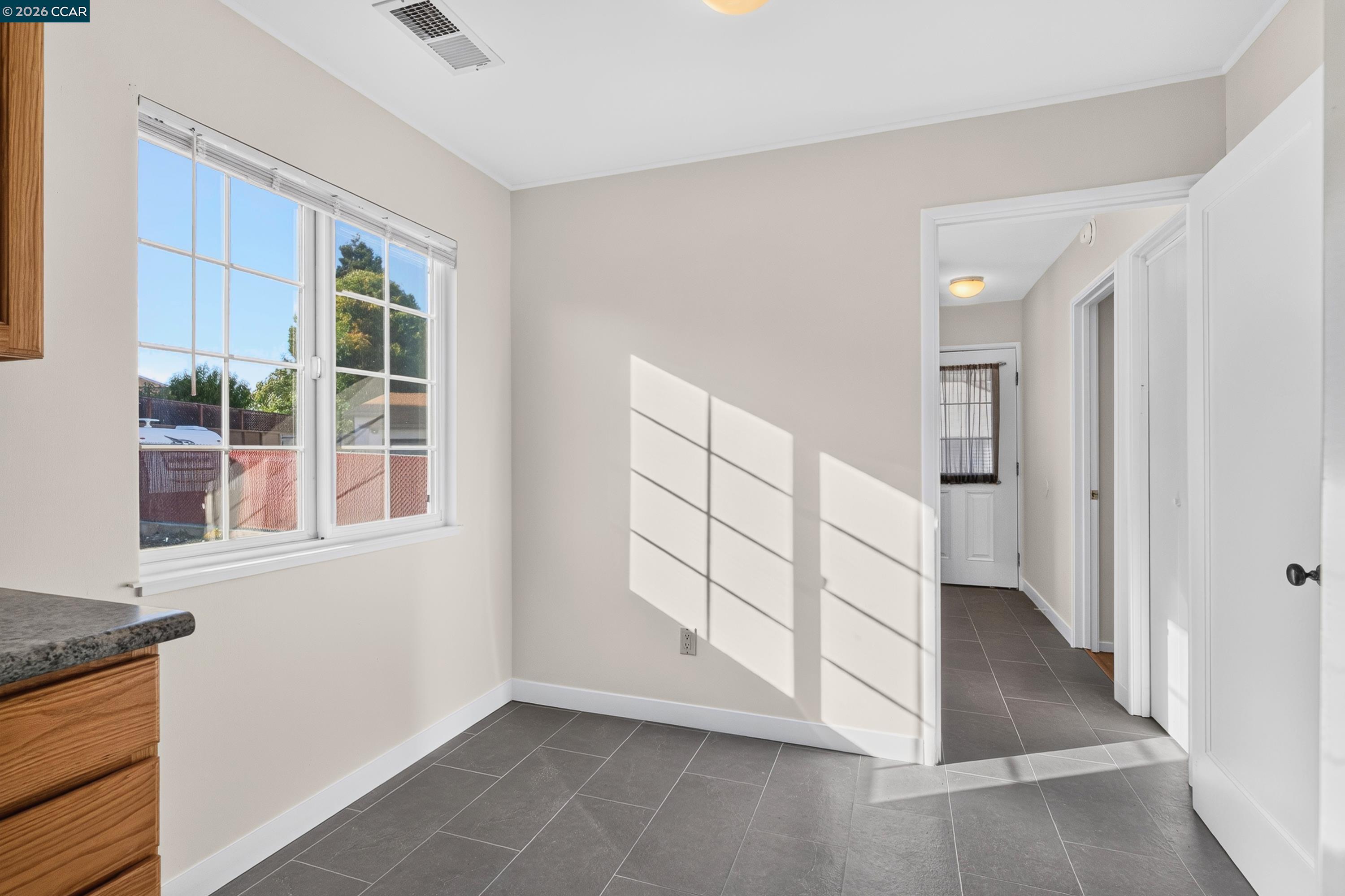 831 Fulton Way