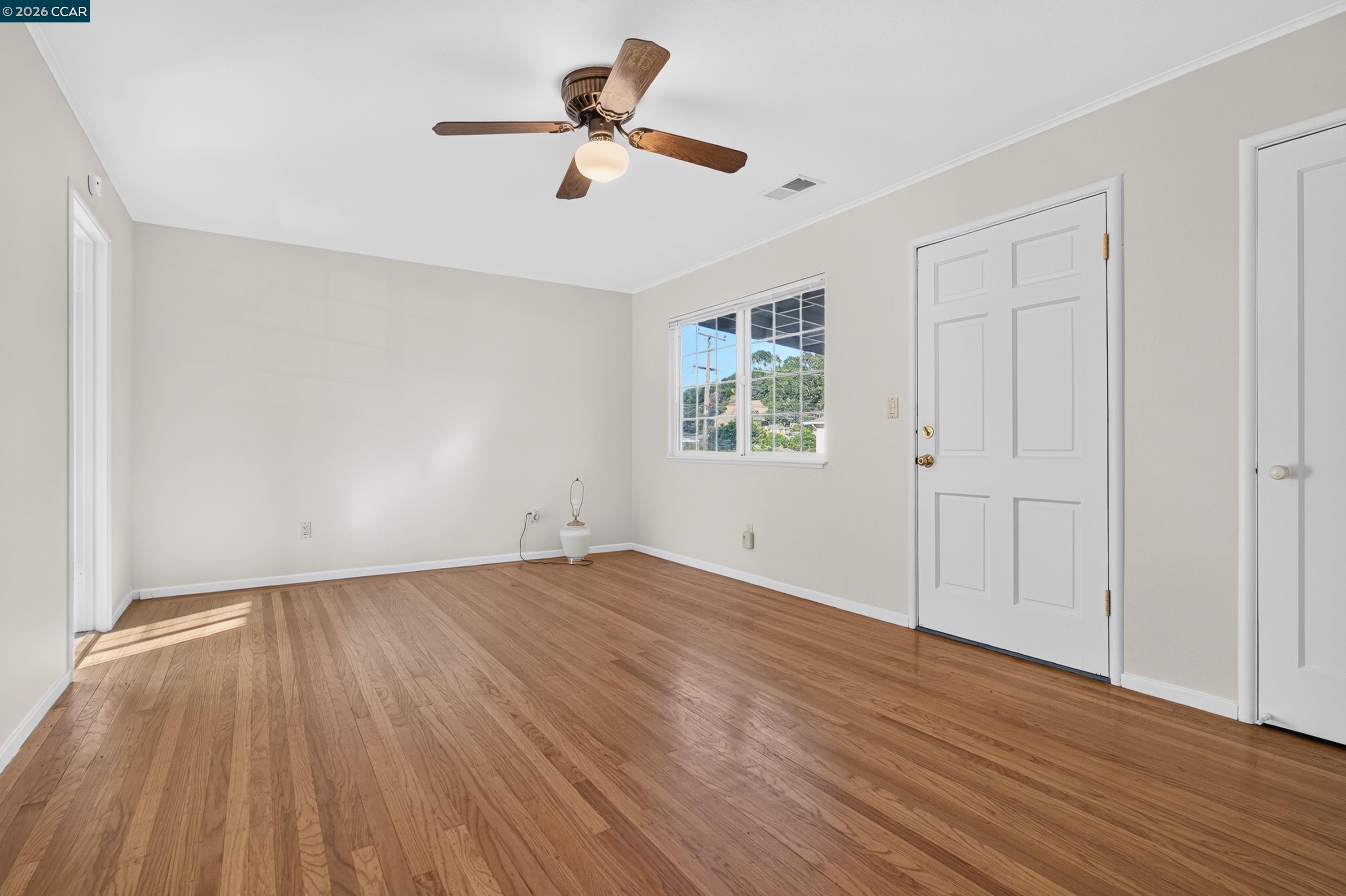 831 Fulton Way