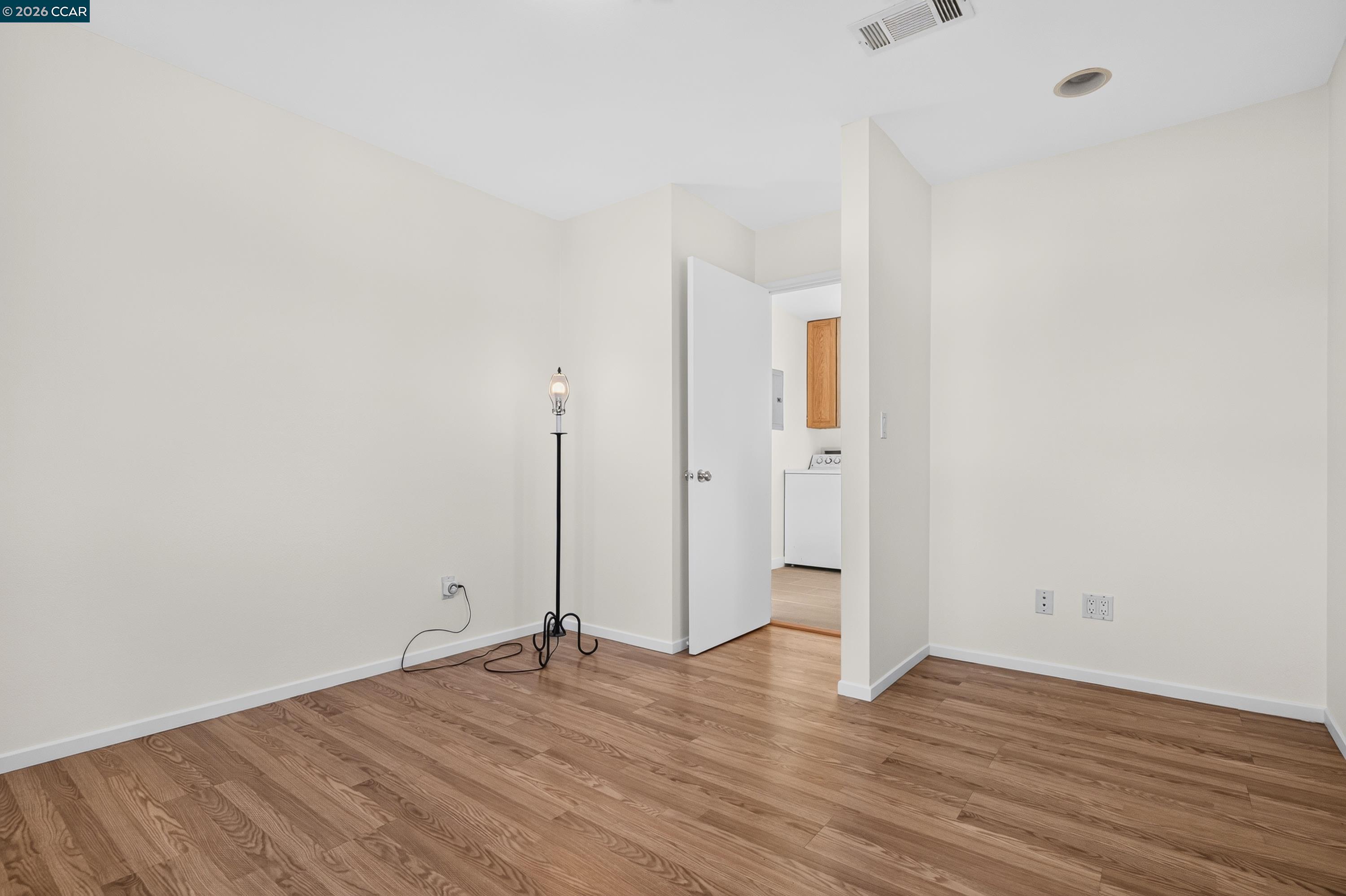 831 Fulton Way