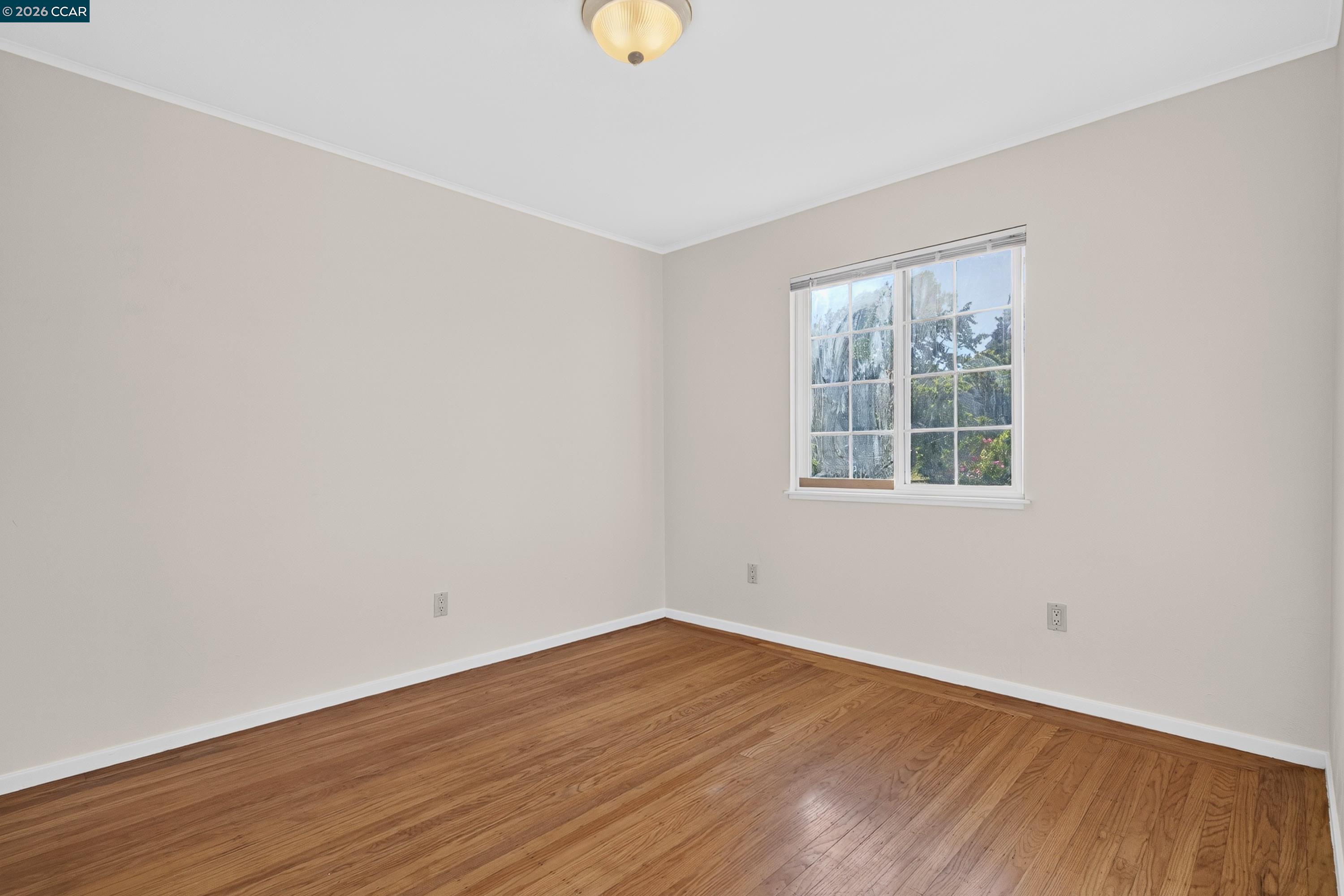 831 Fulton Way