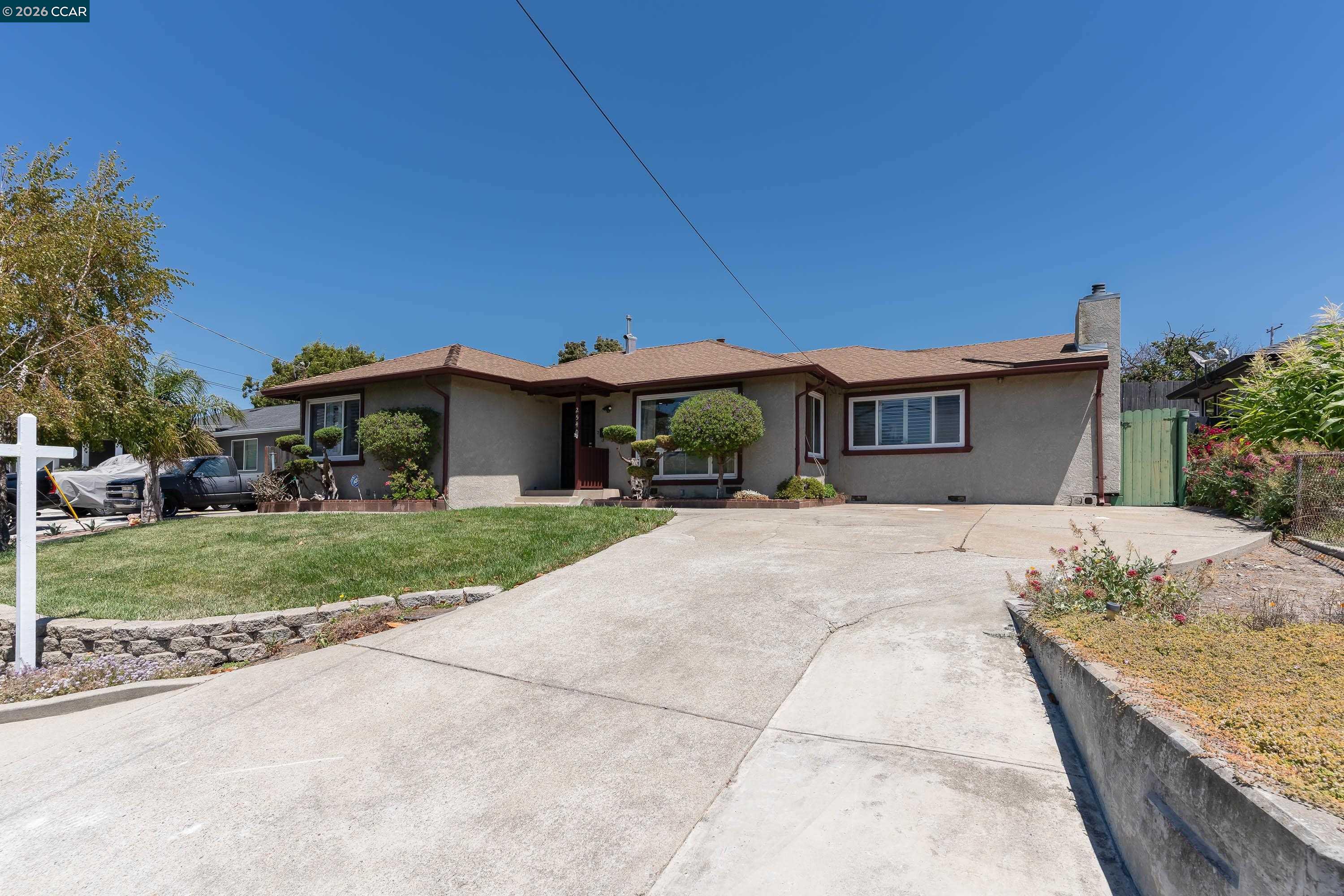2540 TARA HILLS DRIVE